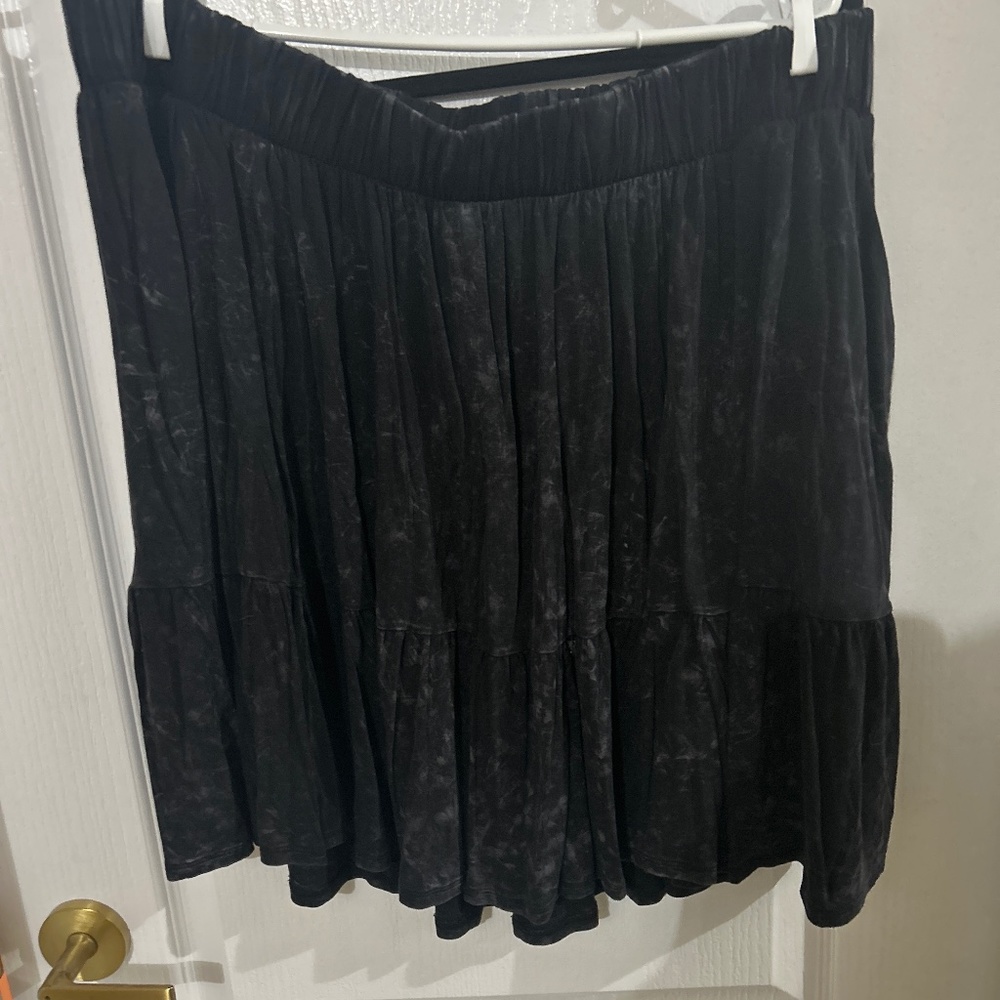 Torrid super soft skirt